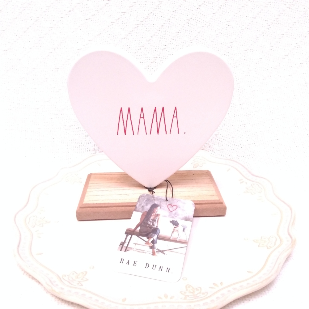NWT Rae Dunn "Mama." Metal Wood Heart Sign